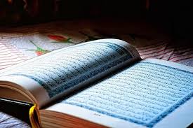 Hukum membaca al quran digital di hp tanpa wudhu, melangkahinya dan membawanya ke toilet. Baca Al Qur An Tanpa Wudhu Bolehkah Ini Pendapat Buya Yahya Uztaz Adi Hidayat Dan Basalamah Warta Pontianak