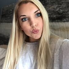 Hayley Vickers's Instagram, Twitter & Facebook