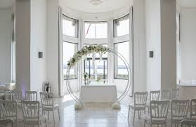 Ever Thought Of Getting Married In Liverpool S Most Iconic Building The Venue Royal Liver Building The Liverpool Wedding Blog Minimal Wedding Decor Modern Minimalist Wedding Venues