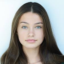 Evie Martin's Instagram, Twitter & Facebook