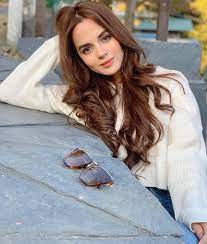 See the complete profile on linkedin and discover komal's connections and jobs at similar companies. Pakistan Celebs So Beautiful Komal Meer Facebook