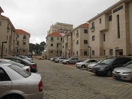 אצילי, רוקאביצה ושרי כבשו במחצית הראשונה, והירוקים שמרו על היתרון למרות שערים מצמקים של יוספי ורוסה. ×'××¨ ×™×¢×§×' Mapio Net