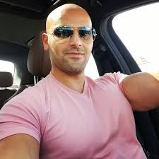 Anas Dara (@anas_dara_selling_homes) • Instagram photos and videos