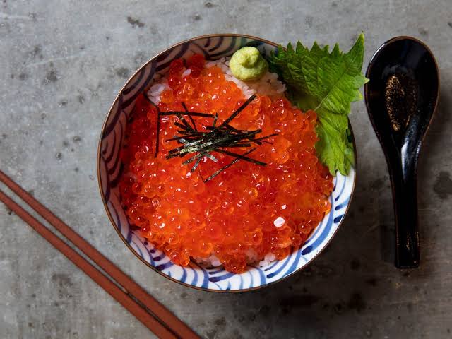 Mga resulta ng larawan para sa Salmon Roe (Ikura don, Japanese Cuisine)"