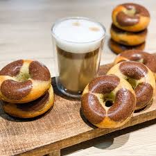 Donuts Marbres Guy Demarle Recette En 2020 Mousse Au Chocolat Rapide Demarle Dessert