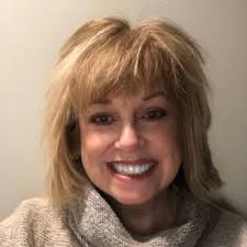 Jayne Pike's Instagram, Twitter & Facebook