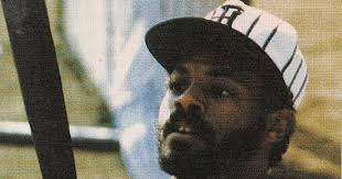 Japanese Baseball Cards: Odd Cecil Fielder Card