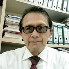 Roberto Limas's Instagram, Twitter & Facebook