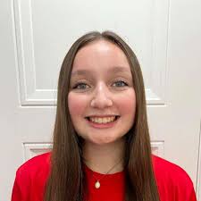 Lily Darnell's Instagram, Twitter & Facebook