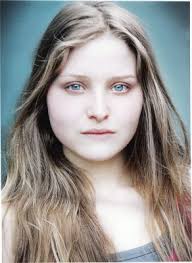 Jessica alice cave lloyd (born 5 may 1987) is an english actress, comedian and cartoonist, known for her role as lavender brown in the harry potter film series. Jessie Cave Harry Potter Wiki Fandom