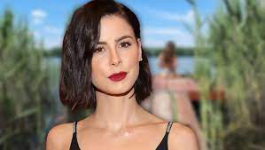 Wo kommen die langen haare her? Lena Meyer Landrut Ich Bin Happy Dankbar Erleichtert Und Todmude Bunte De