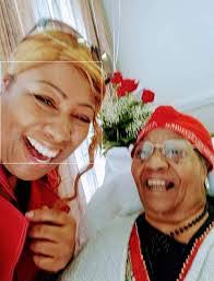 Claudia Epperson's Instagram, Twitter & Facebook