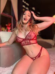 Holly Wolf 🩵🤍 on X: Been doing lots of lives lately.. theyve been so  much fun ✨✨✨ t.coB4ACry73yy t.coYSQOHogDL4  X