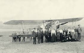 Müller, der sowohl als stürmer, als auch im offensiven mittelfeld eingesetzt werden kann, wechselte 2000 vom. Historisches Als Kurz Vor Kriegsende 1918 Ein Flugzeug In Schlossau Landete Buchen Rnz