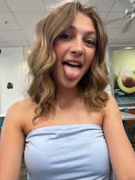 Mrs. SCHULZ (@ksunrisevibes)