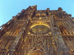 If you're new here, you may be interested in downloading the guide 20 amazing offbeat places in paris. Notre Dame Strasbourg Cathedral France