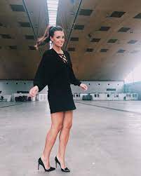 Dass laura wontorra einmal fernsehmoderatorin werden würde, ist angesichts ihres nachnamens keine überraschung. Gefallt 5 889 Mal 41 Kommentare Laura Wontorra Laurawontorra Auf Instagram Thanks For Watching Ninja Warrior Germany Firs Laura Ninja Warrior Warrior