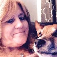 Meg Carroll's Instagram, Twitter & Facebook