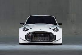 トヨタ スポーツカー三本柱の最後は安価なクルマになるだろうと皆予想しているだろうが それは違う スープラ 86に続くスポーツカーは 安くない 模様 トヨタ スポーツカー トヨタ 新型