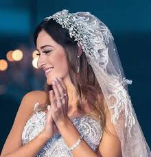 صور امينة خليل بفستان عاري الاكتاف في مهرجان القاهرة السينمائي. Amina Khalil Lover Z Home Facebook
