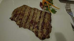 L'arrosto di tacchino è una ricetta tradizionale della gastronomia casalinga, trova innumerevoli varianti in ogni famiglia. Paillard Di Tacchino Picture Of Il Mulino Teramo Tripadvisor