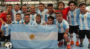 Argentina ya puso en problemas a brasil en 2019 y messi estará obsesionado con finalmente ganar algo con su selección, pronostica duarte. La Historia De La Primera Seleccion De Futbol De Talla Baja Del Mundo La Argentina Red Accion