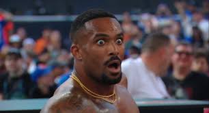 Tez was all of us when LeRae went crashing through the ladder 😢