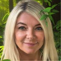 smarttechnology #digital #innovation #retailmedia #commercialbynature