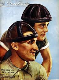 6 Cyclists From Spain Image: PICRYL