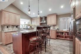 2614 Spencer Ln Hayward Ca 94542 Mls 40850293 Hayward Hills Home Custom Floor Plans Custom Shelving Maple Cabinets