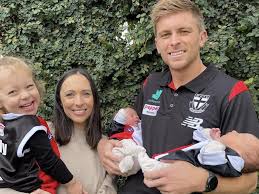 Sutton stracke isn't just a fashionista and boutique owner, she's also a proud mom to three kids: Zlrt0fplfkwssm