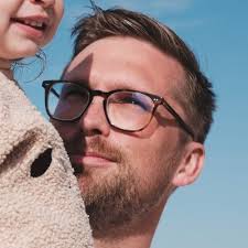 Ryan Edge techhub.social/@chimon 💙 (@chimon1984)