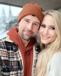 Benjamin Hollingsworth: 5 Things About the Hallmark Channel Star