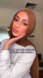 We can't help but reshare this talented makeup artists routine with Eve!,  @sabrinael.mua