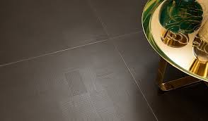 Erhalten sie ein muster ihrer gewünschten fliese. Fliesen Gold Von Versace Ab 58 In Italien Lieferung