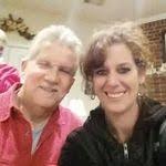 Carrie Hindman's Instagram, Twitter & Facebook