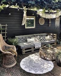 Its sides are not much tufted, but the insides of the base of the cushion are! 25 Welcoming Outdoor Daybeds For Your Siestas Digsdigs