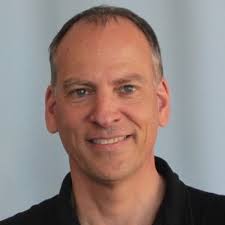 Après beaucoup d'attente, je suis ravi de partager deux étapes importantes  de mon parcours académique et professionnel. 🎓 J'ai récemment terminé mon  baccalauréat en sciences biopharmaceutiques…