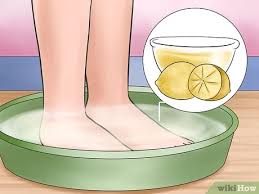 Kuku tumbuh dengan tidak sempurna lalu mencengkam ke dalam kulit daging; 3 Cara Untuk Mengikis Sel Kulit Mati Pada Kaki Wikihow