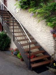 Escalier Exterieur Bois Metal De Type Loft Escalier Exterieur Escalier Exterieur Bois Escalier Exterieur Beton