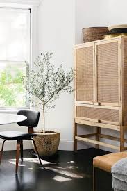 10 Minimum Interior Design To Add Unique Character To Your Space Living Room Makeover Interior House Interior