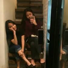 Jika dia berhasil menjual semua kaos tersebut dengan meraup untung sebesar 25 %, tentukan harga jual semua kaos ! Seorang Pedagang Kaos Membeli 60 Kaos Dari Grosir Dengan Harga Rp40 000 00 Jika Dia Berhasil Brainly Co Id