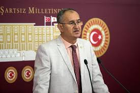 En son atilla sertel haberleri anında chp i̇zmir milletvekili atilla sertel, chp kayseri milletvekili çetin arık ve i̇l başkanı ümit özer. Atila Sertel Biyografya