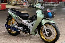 Modifikasi honda , modifikasi wave , karisma 125 2004. Honda Karisma Berkeranjang Jadi Gahar Kaki Sangar Rodanya Gambot Gridoto Com