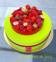 Entremets Pistache-Fraises