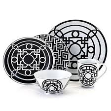 Black And White Dinnerware Labyrinth Dinnerware Sets Of 4 Black White Dinnerware Tabletop And Bar Z Gallerie I Black And White Dishes White Dinnerware Set White Dinnerware