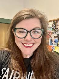 Get the free box, my friends. They have been amused for over 30 minutes!