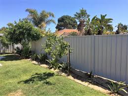 Colorbond Steel Fencing Contractors Perth Wa Farmhouse Landscaping Country Gardening Grey Fences