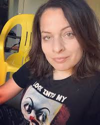 Styled my freshly cut hair to do a self tape rehearsal session while  wearing one of my favorites before changing into the character's attire.  #actress #haircut #coolshirt #itmovie #scenework