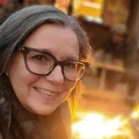 Leslie Scheer's Instagram, Twitter & Facebook